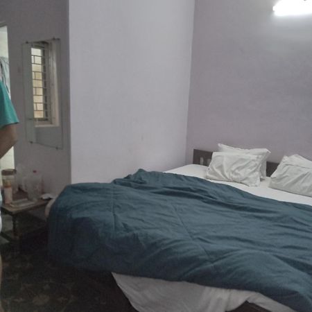 Kapil Traders Bed & Breakfast New Delhi Exterior photo